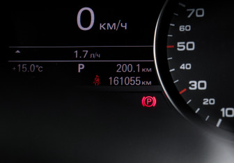 Подержанный автомобиль Audi A6 Sedan 2011 года (11 фото)
