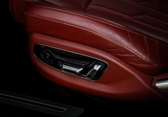 Подержанный автомобиль Audi S8 2020 года (26 фото)