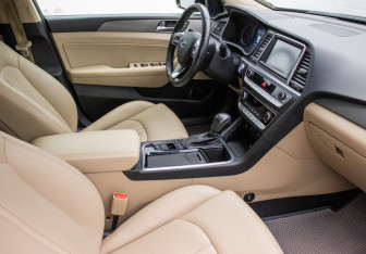Подержанный автомобиль Hyundai Sonata 2019 года (9 фото)