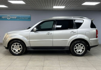 Подержанный автомобиль SsangYong Rexton 2011 года (8 фото)