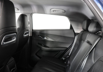 Подержанный автомобиль Omoda C5 2024 года (12 фото)