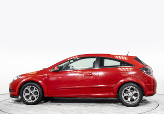 Подержанный автомобиль Opel Astra Hatchback 2008 года (7 фото)