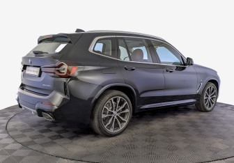 Подержанный автомобиль BMW X3 2024 года (5 фото)