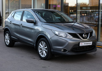 Подержанный автомобиль Nissan Qashqai 2017 года (3 фото)