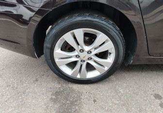 Подержанный автомобиль Chevrolet Cruze Wagon 2014 года (11 фото)