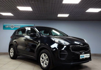 Подержанный автомобиль Kia Sportage 2017 года (3 фото)