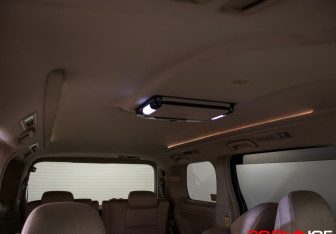 Подержанный автомобиль Toyota Alphard 2013 года (21 фото)