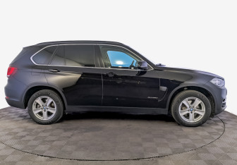 Подержанный автомобиль BMW X5 2018 года (4 фото)