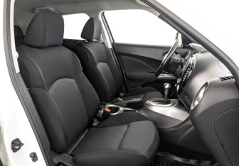 Подержанный автомобиль Nissan Juke 2014 года (24 фото)