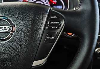 Подержанный автомобиль Nissan Teana 2011 года (13 фото)