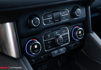 Новый Chevrolet Tahoe 2023 (12 фото)