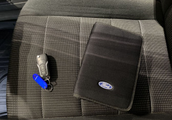 Подержанный автомобиль Ford Focus Wagon 2010 года (15 фото)