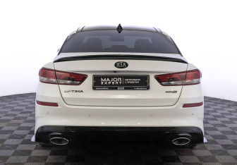 Подержанный автомобиль Kia Optima Sedan 2018 года (6 фото)