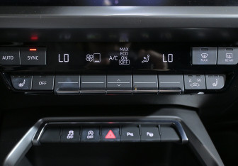 Подержанный автомобиль Audi A3 Sedan 2021 года (17 фото)
