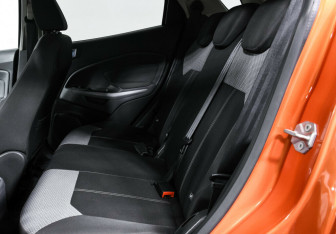 Подержанный автомобиль Ford EcoSport 2014 года (10 фото)