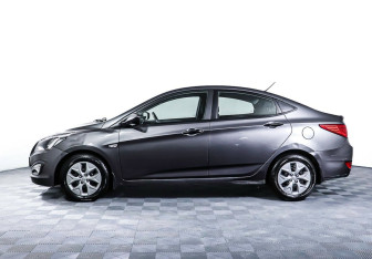 Подержанный автомобиль Hyundai Solaris Sedan 2014 года (3 фото)