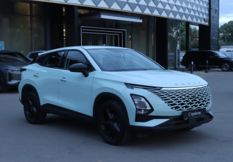 Подержанный автомобиль Omoda C5 2023 года (3 фото)