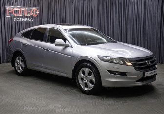 Подержанный автомобиль Honda Crosstour 2011 года (3 фото)