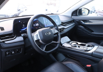 Подержанный автомобиль JAC JS6 2022 года (13 фото)