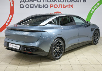 Подержанный автомобиль Zeekr 007 2024 года (4 фото)