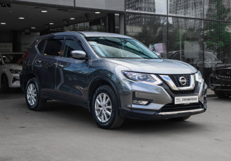 Подержанный автомобиль Nissan X-Trail 2021 года (3 фото)