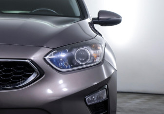 Подержанный автомобиль Kia Ceed Hatchback 2020 года (7 фото)