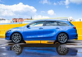 Подержанный автомобиль Kia Ceed Wagon 2021 года (8 фото)