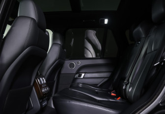 Подержанный автомобиль Land Rover Range Rover 2017 года (11 фото)