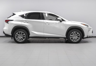 Подержанный автомобиль Lexus NX 2016 года (4 фото)