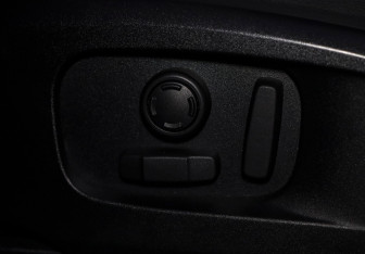 Подержанный автомобиль Land Rover Defender Suv 2020 года (17 фото)