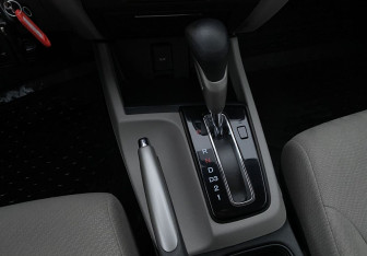 Подержанный автомобиль Honda Civic Sedan 2013 года (19 фото)