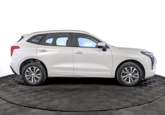 Подержанный автомобиль Haval Jolion 2023 года (4 фото)
