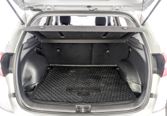 Подержанный автомобиль Hyundai Creta 2018 года (10 фото)