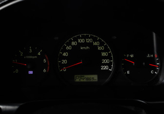 Подержанный автомобиль Hyundai Grand Starex 2011 года (10 фото)
