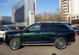 Подержанный автомобиль Hyundai Palisade 2025 года (6 фото)