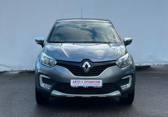 Подержанный автомобиль Renault Kaptur 2017 года (2 фото)