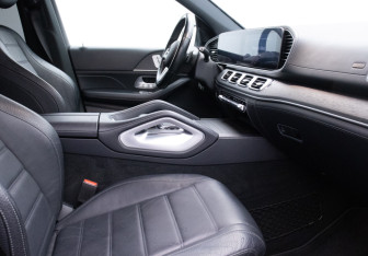 Подержанный автомобиль Mercedes-Benz GLE 2019 года (9 фото)