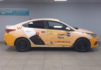 Подержанный автомобиль Hyundai Solaris Sedan 2017 года (4 фото)