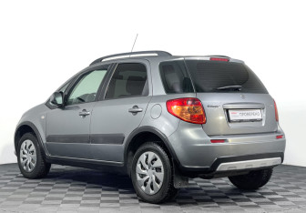 Подержанный автомобиль Suzuki SX4 Hatchback 2013 года (7 фото)