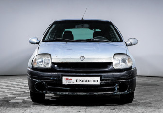 Подержанный автомобиль Renault Clio Hatchback 2000 года (2 фото)