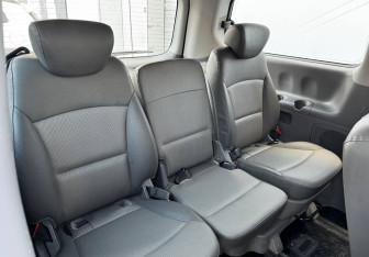 Подержанный автомобиль Hyundai Grand Starex 2010 года (12 фото)