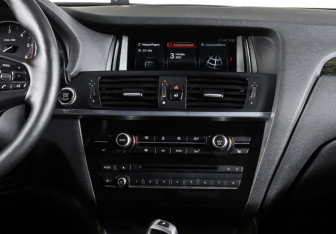 Подержанный автомобиль BMW X3 2013 года (14 фото)