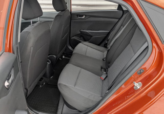 Подержанный автомобиль Hyundai Solaris Sedan 2021 года (12 фото)