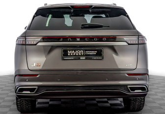 Подержанный автомобиль Jaecoo J8 2024 года (6 фото)