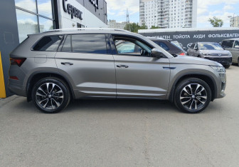 Подержанный автомобиль Skoda Kodiaq 2023 года (4 фото)