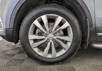 Подержанный автомобиль Geely Atlas 2019 года (13 фото)