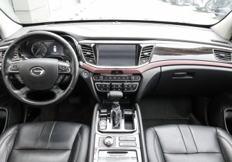 Подержанный автомобиль GAC GS8 2021 года (16 фото)