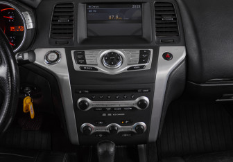 Подержанный автомобиль Nissan Murano Suv 2012 года (22 фото)