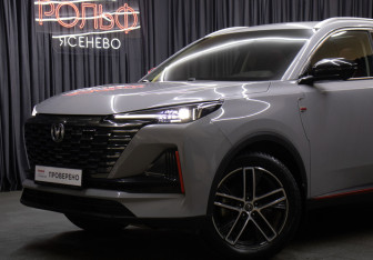 Подержанный автомобиль Changan CS55PLUS 2023 года (22 фото)