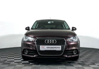 Подержанный автомобиль Audi A1 2012 года (2 фото)
